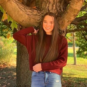 Meet your Posher, Hailey